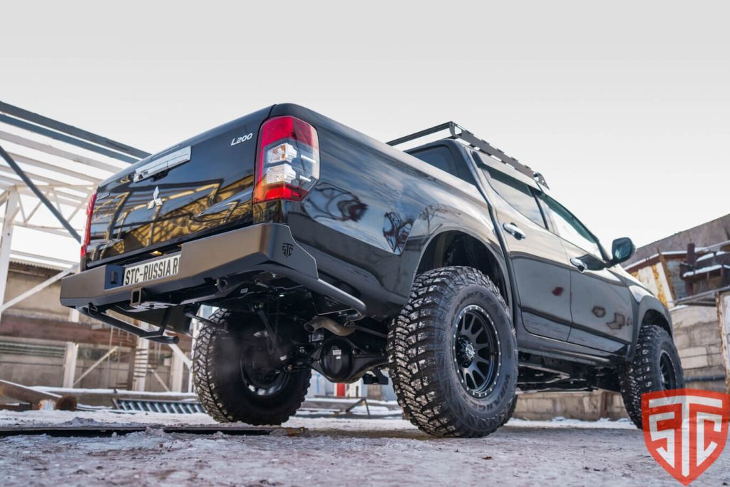 Бампер задний Mitsubishi L200 2019+ Бампер задний Mitsubishi L200 2019+