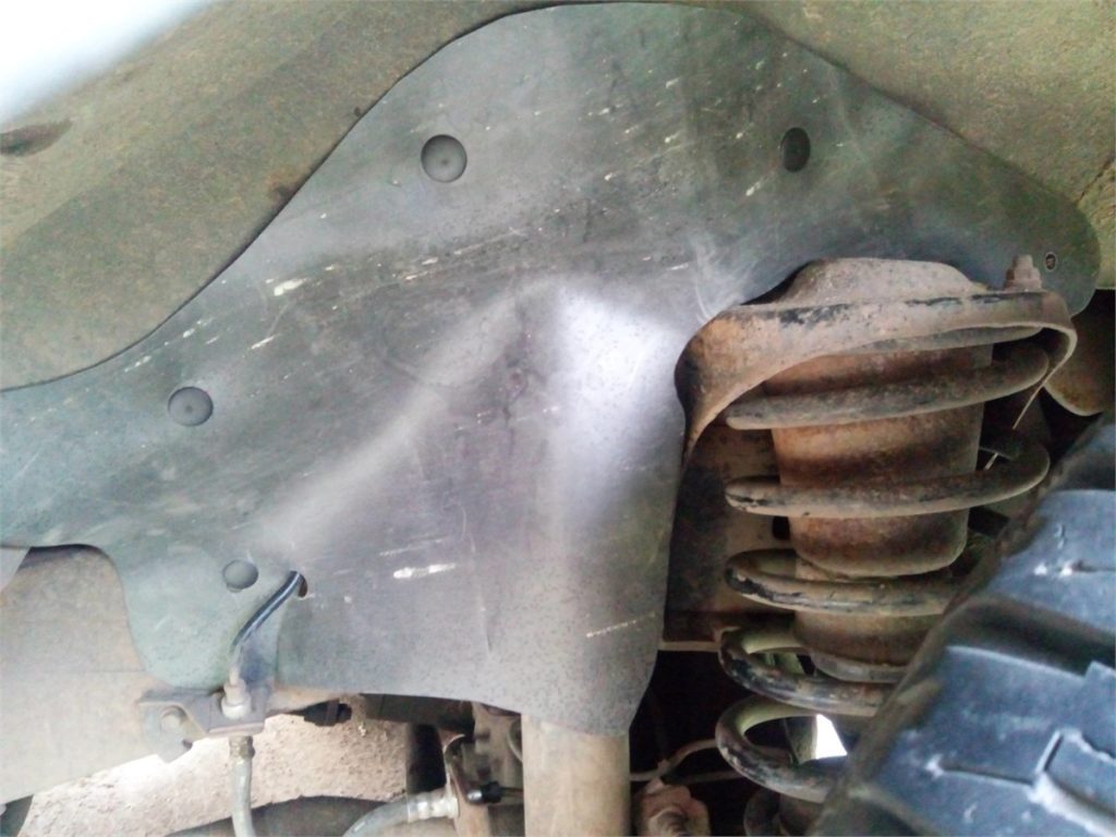 Пыльник моторного отсека Toyota Land Cruiser 80